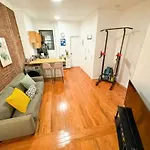 1727-3Rs Renovated 3Br2Bath Ues