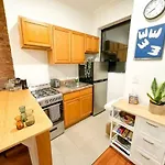 1727-3Rs Renovated 3Br2Bath Ues