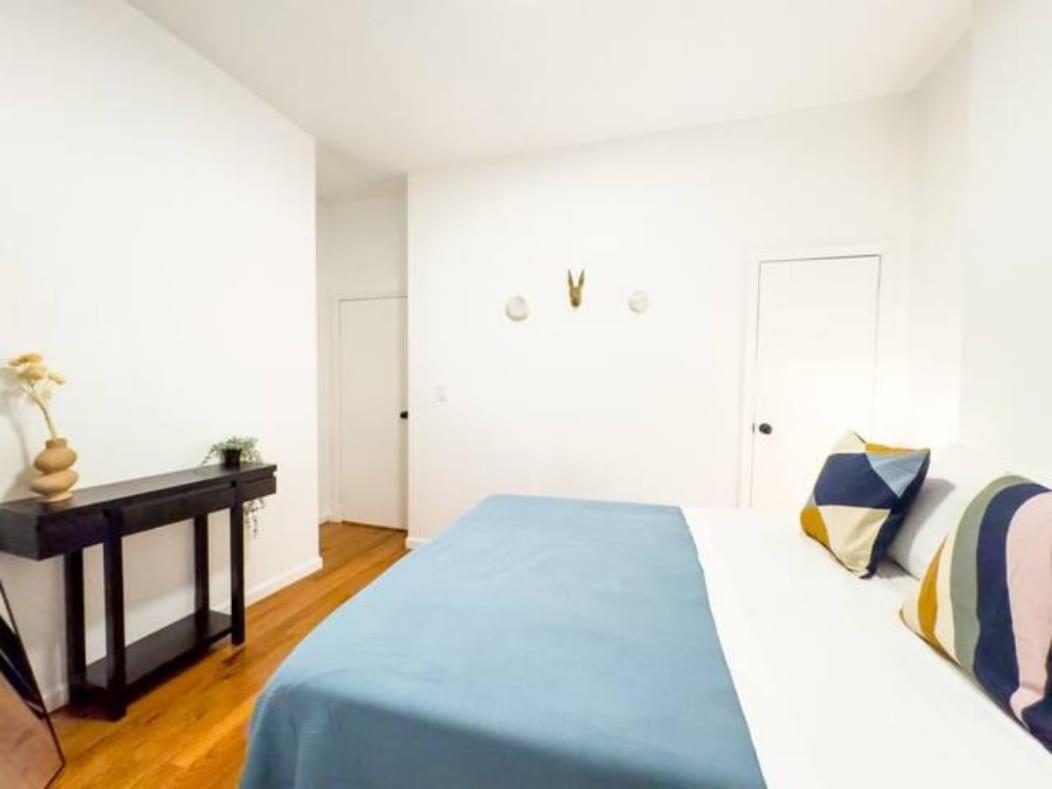 1727-3rs Renovated 3br2bath Ues *