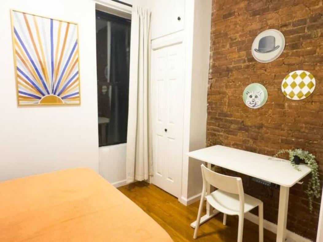 1727-3rs Renovated 3br2bath Ues New York